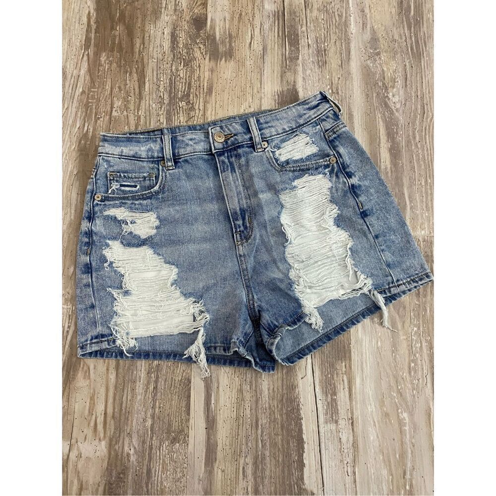 American Eagle Mom Jean Shorts High Rise Destroyed Denim Women’s Sz 4